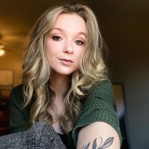 Meet your Posher, Katelyn